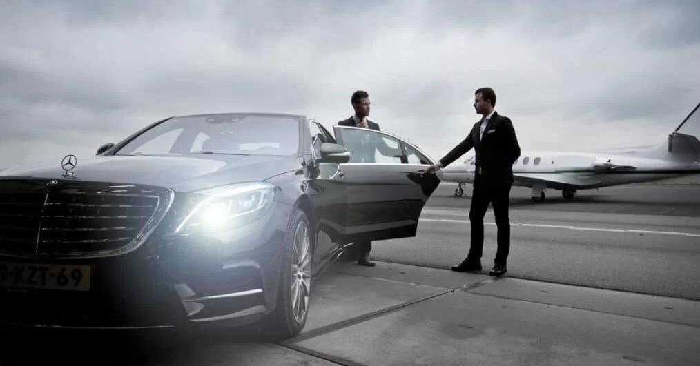Chauffeur privé disponible 24h/24 : la solution quand Paris s’endort